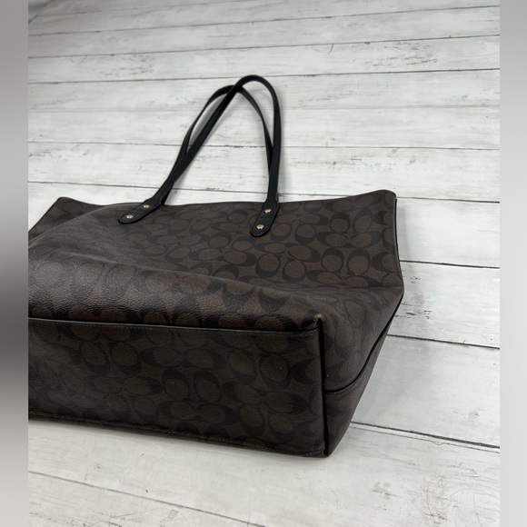 Coach Large Brown Signature Leather Tote Bag [E1966] - Picture 9 of 13